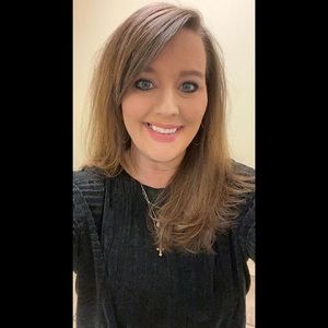 Meet your Posher, Stephanie